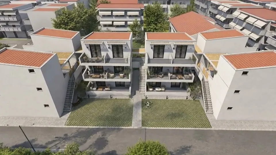 Video: Victoria Residence – One Summer Day